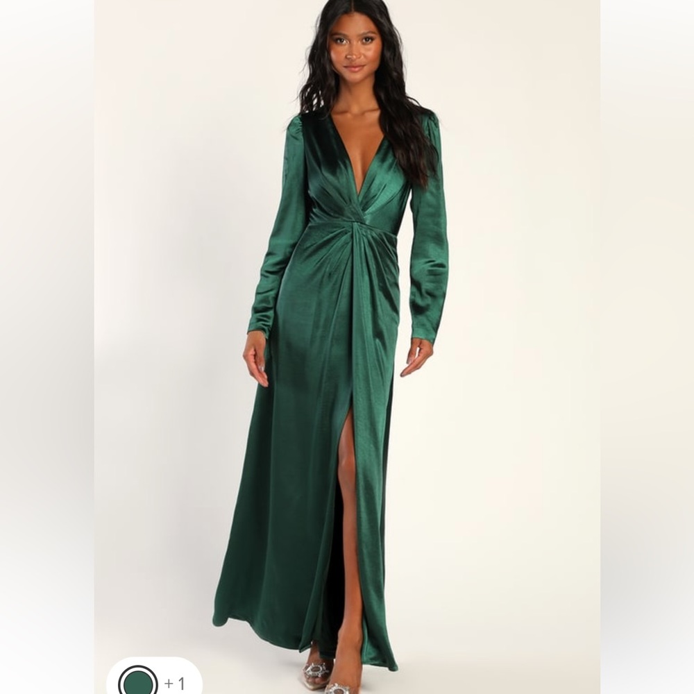 NWT Endearing Elegance Emerald Green Satin Long Sleeve Maxi Dress